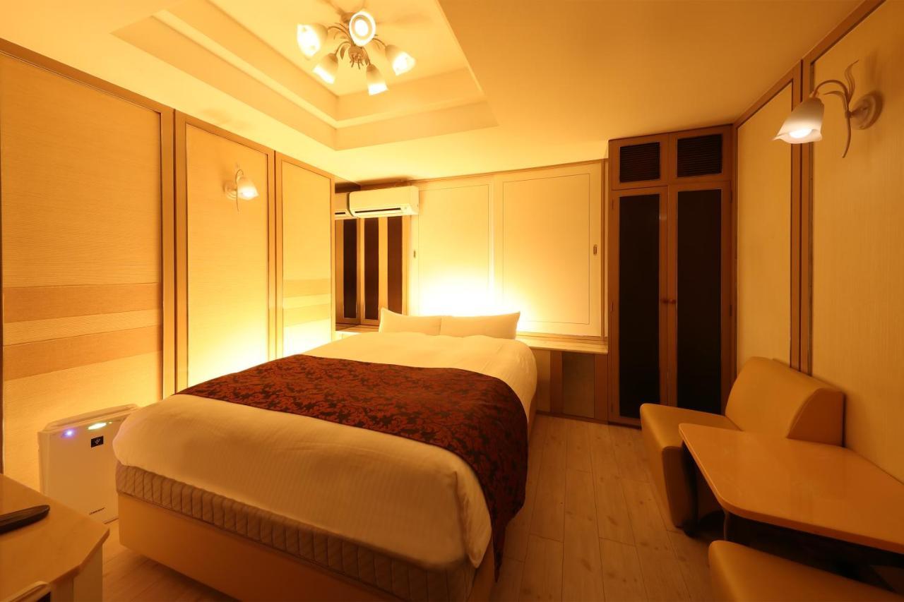 โรงแรมไฟน์โอลีฟ เกียวโต ยามาชินะ ที่จอดรถฟรี - สำหรับผู้ใหญ่เท่านั้น ภายนอก รูปภาพ
